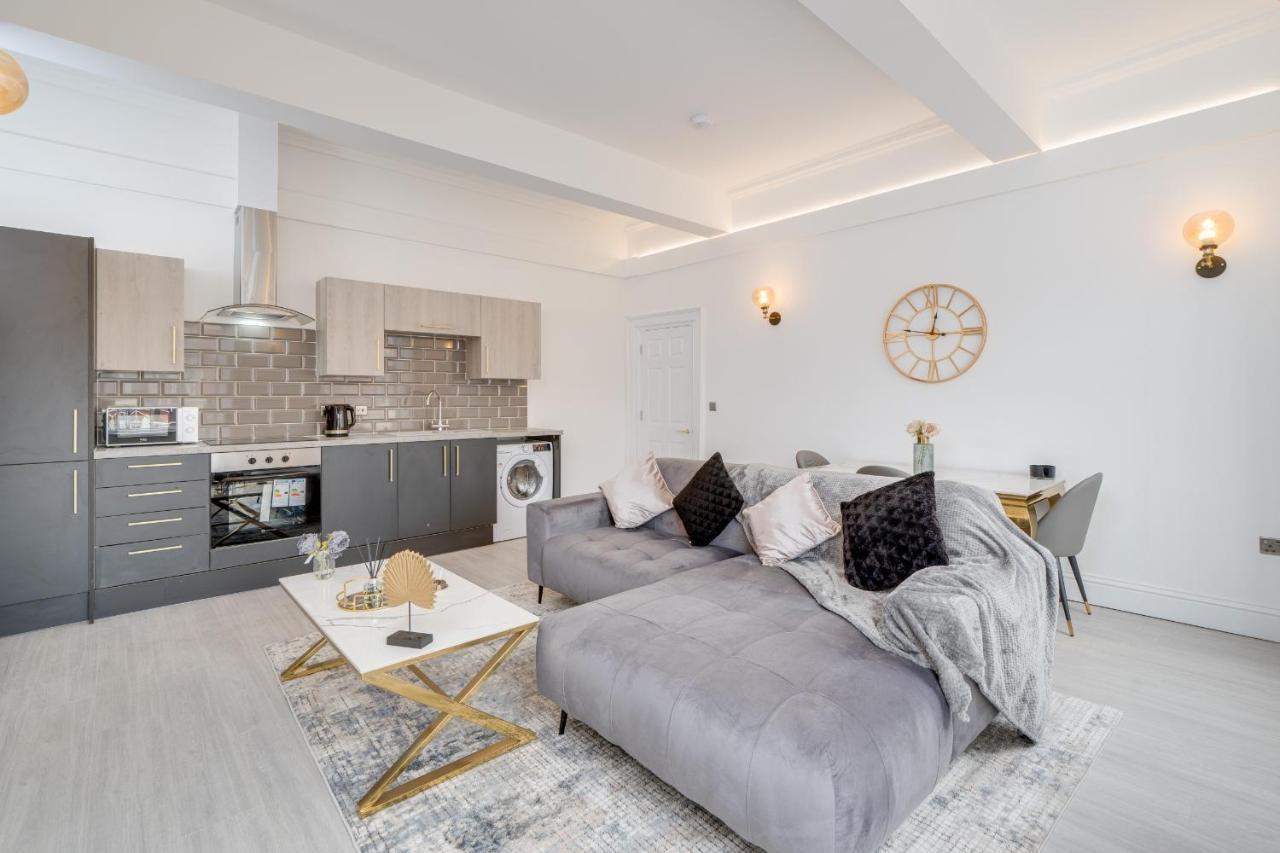 Town House Apartments Wakefield Bagian luar foto