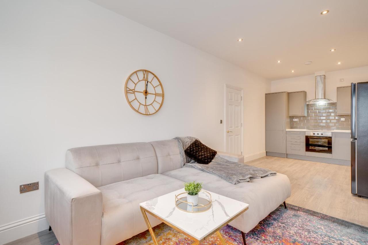 Town House Apartments Wakefield Bagian luar foto