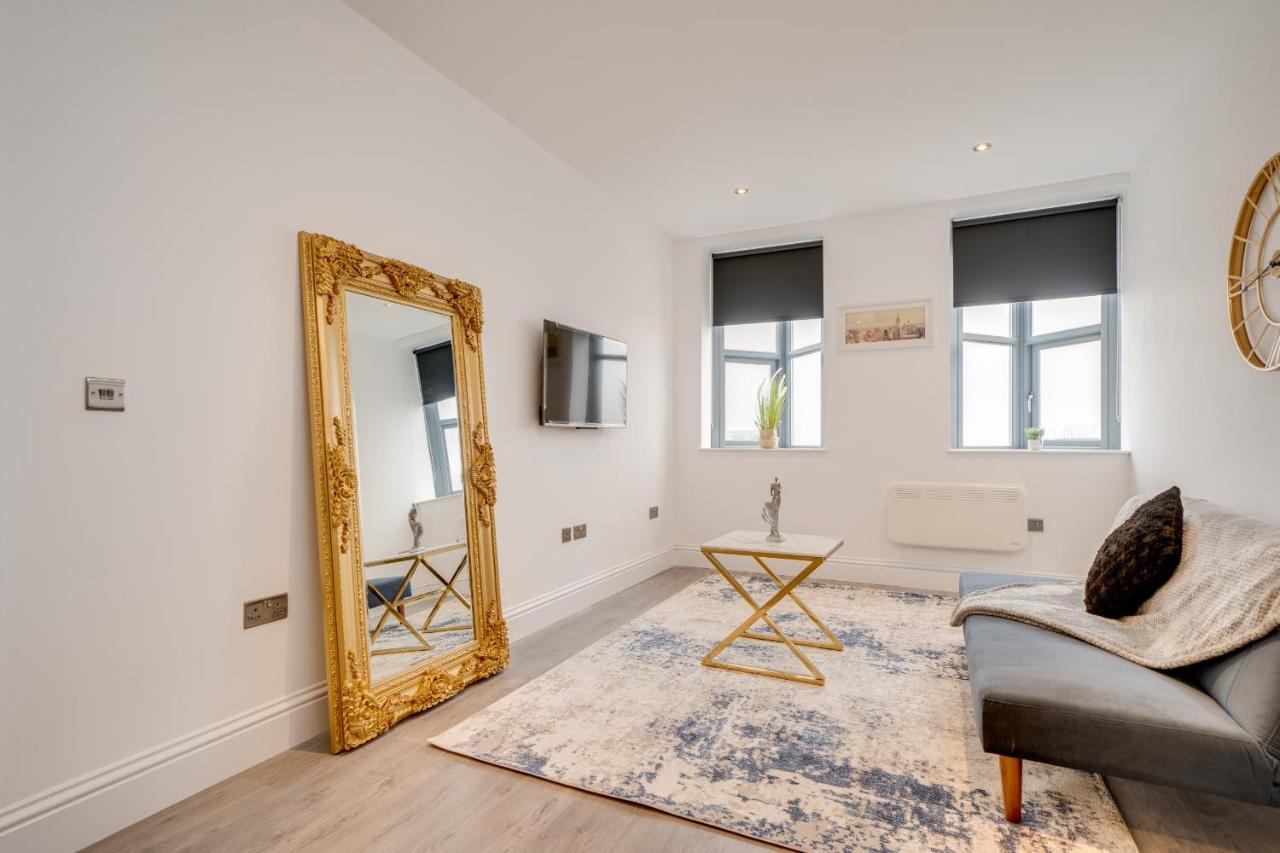 Town House Apartments Wakefield Bagian luar foto