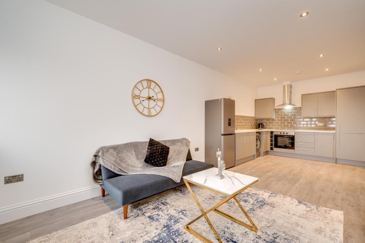 Town House Apartments Wakefield Bagian luar foto