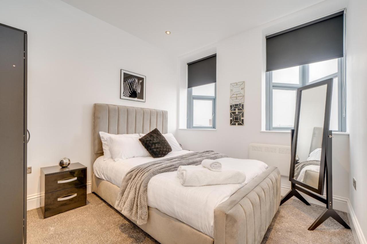 Town House Apartments Wakefield Bagian luar foto